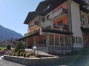 Отель Hotel Ristorante Sasso Remenno  Val Masino